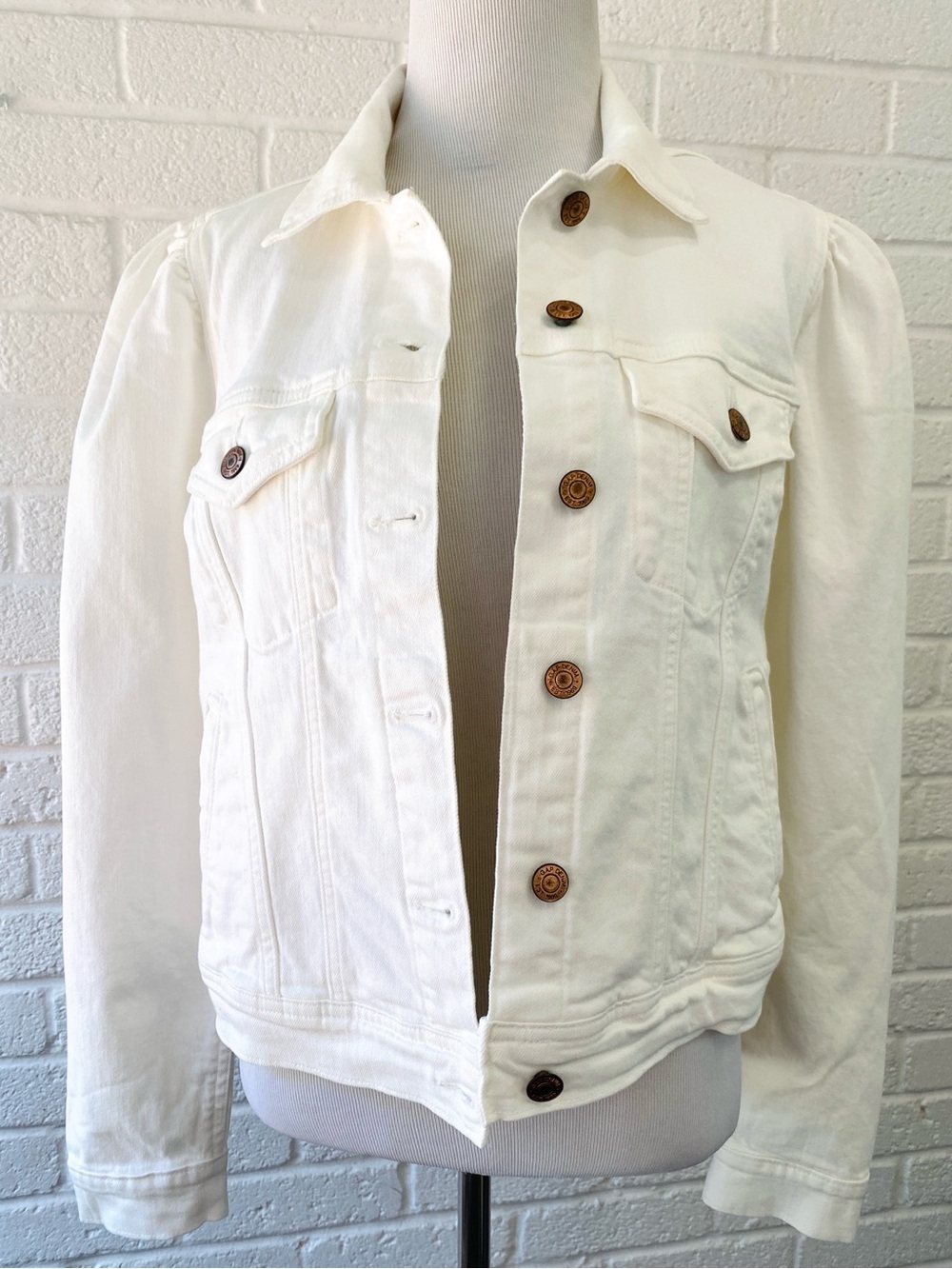 GAP Women's White Ivory Button-Front Denim Jacket Cotton Medium Coastal